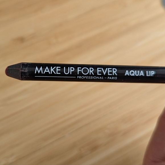 Make Up For Ever Aqua Waterproof Lipliner Pencil - Picture 4 of 4